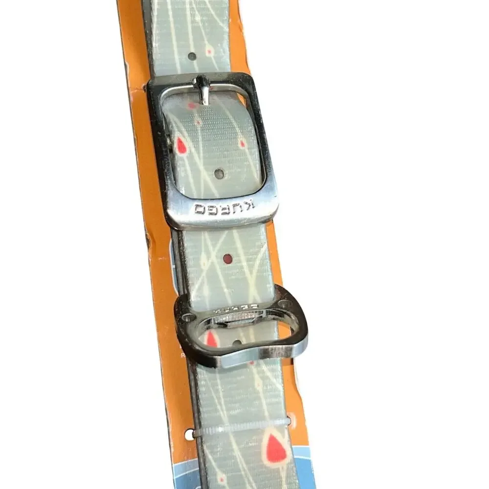 Kurgo Muck dog collar featuring waterproof urethane-coated webbing Large